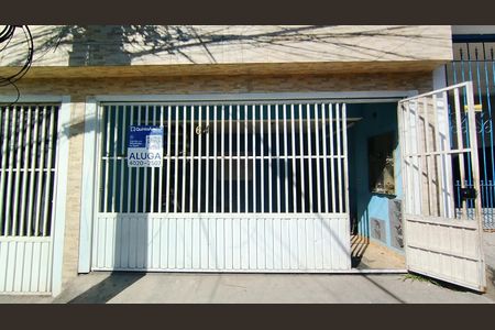 Fachada de casa para alugar com 2 quartos, 48m² em Cidade Miguel Badra, Suzano