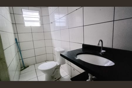 Casa para alugar com 48m², 2 quartos e sem vaga Casa para alugar com 48m², 2 quartos e sem vagaBanheiro