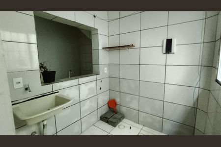Área de serviço de casa para alugar com 2 quartos, 48m² em Cidade Miguel Badra, Suzano