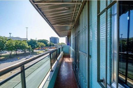 Apartamento à venda com 244m², 2 quartos e 1 vaga
