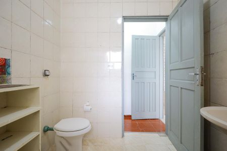 Banheiro  de casa para alugar com 2 quartos, 94m² em Americanópolis, São Paulo