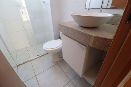 Banheiro Social de apartamento para alugar com 2 quartos, 44m² em Grand Ville, Uberlândia