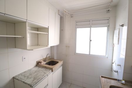 Apartamento para alugar com 44m², 2 quartos e 1 vagaCozinha e Área de Serviço