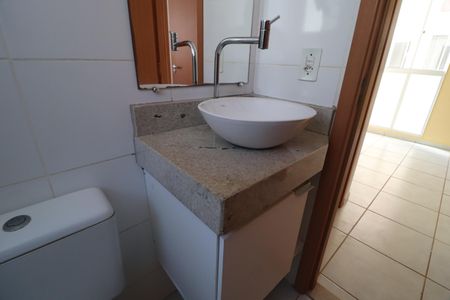Apartamento para alugar com 44m², 2 quartos e 1 vagaBanheiro Social