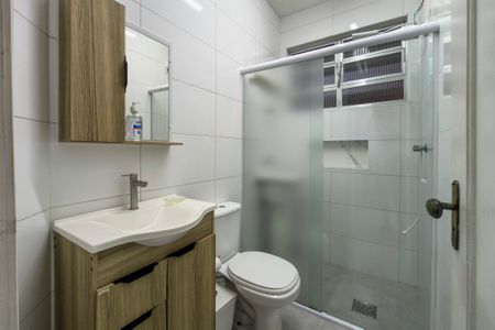 Banheiro  de apartamento para alugar com 1 quarto, 39m² em Boqueirão, Praia Grande