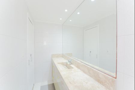 Banheiro da Suíte de apartamento à venda com 3 quartos, 76m² em Macedo, Guarulhos