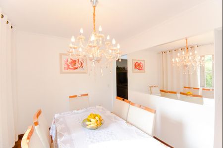 Apartamento à venda com 76m², 3 quartos e 1 vagaSala de Jantar
