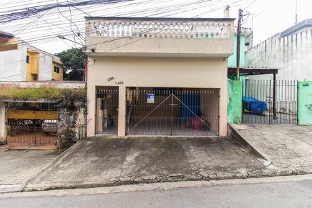 Fachada + Placa de casa à venda com 3 quartos, 120m² em Limoeiro, São Paulo