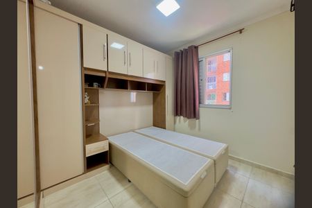 Quarto 2 de apartamento para alugar com 2 quartos, 49m² em Jardim Cocaia, Guarulhos