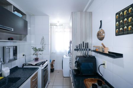 Cozinha de apartamento para alugar com 2 quartos, 47m² em Jardim Bandeirante, Diadema