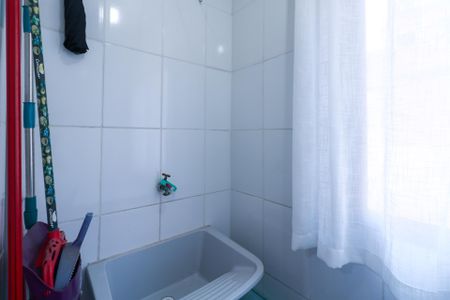Área de Serviço de apartamento para alugar com 2 quartos, 47m² em Jardim Bandeirante, Diadema