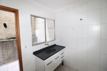 Cozinha de casa para alugar com 2 quartos, 60m² em Jardim Nossa Senhora do Carmo, São Paulo