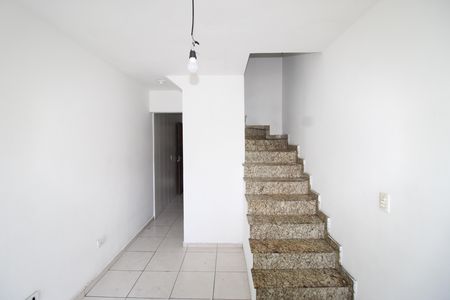 Sala de casa para alugar com 2 quartos, 60m² em Jardim Nossa Senhora do Carmo, São Paulo