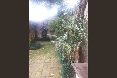 Casa à venda com 4 quartos, 300m² em Jardim Tiete, São Paulo