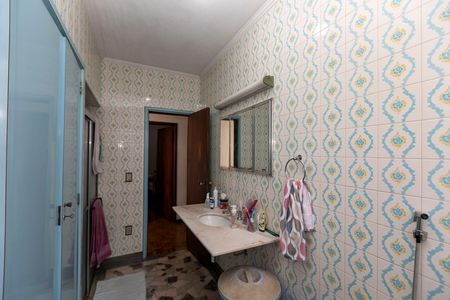 Casa para alugar com 200m², 4 quartos e 3 vagas Casa para alugar com 200m², 4 quartos e 3 vagasBanheiro Social