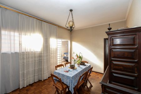 Casa para alugar com 200m², 4 quartos e 3 vagas Casa para alugar com 200m², 4 quartos e 3 vagasSala de Jantar