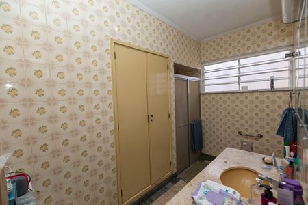 Casa para alugar com 200m², 4 quartos e 3 vagas Casa para alugar com 200m², 4 quartos e 3 vagasBanheiro - Suíte