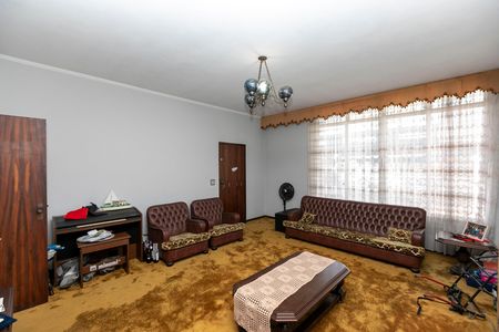 Casa para alugar com 200m², 4 quartos e 3 vagas Casa para alugar com 200m², 4 quartos e 3 vagasSala