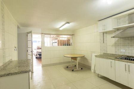Cozinha de apartamento para alugar com 4 quartos, 140m² em Portão, Curitiba