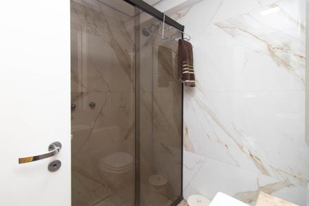 Apartamento à venda com 108m², 3 quartos e 2 vagas Apartamento à venda com 108m², 3 quartos e 2 vagasBanheiro Social