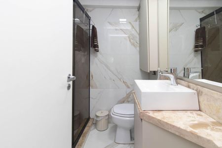 Banheiro Social de apartamento à venda com 3 quartos, 108m² em Teresópolis, Porto Alegre