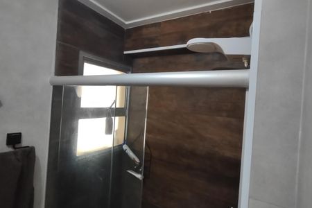 Apartamento à venda com 214m², 4 quartos e 2 vagas Apartamento à venda com 214m², 4 quartos e 2 vagasBanheiro da Suíte 1
