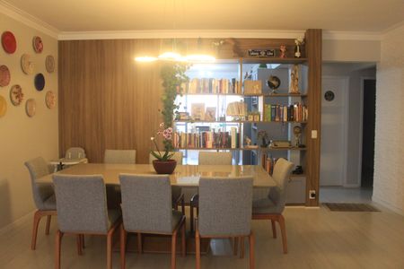 Apartamento à venda com 214m², 4 quartos e 2 vagasSala