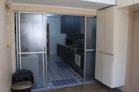 Apartamento à venda com 214m², 4 quartos e 2 vagasÁrea de Serviço