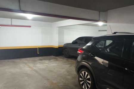 Apartamento à venda com 214m², 4 quartos e 2 vagas Apartamento à venda com 214m², 4 quartos e 2 vagasGaragem