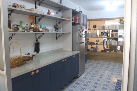 Apartamento à venda com 214m², 4 quartos e 2 vagasCozinha