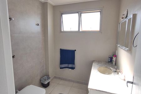 Apartamento à venda com 214m², 4 quartos e 2 vagas Apartamento à venda com 214m², 4 quartos e 2 vagasBanheiro