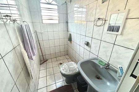 Casa para alugar com 180m², 4 quartos e 1 vagaBanheiro 2
