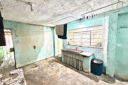 Quintal de casa para alugar com 4 quartos, 180m² em Cangaiba, São Paulo