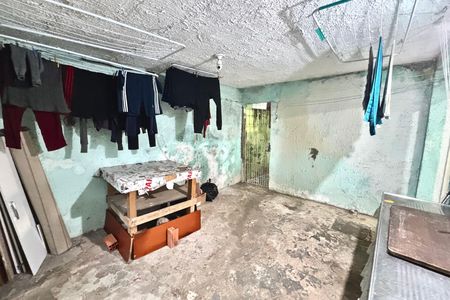 Casa para alugar com 180m², 4 quartos e 1 vagaQuintal