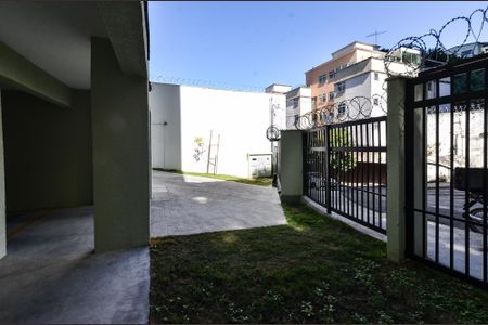 Apartamento para alugar com 45m², 2 quartos e 1 vaga Apartamento para alugar com 45m², 2 quartos e 1 vagaEntrada