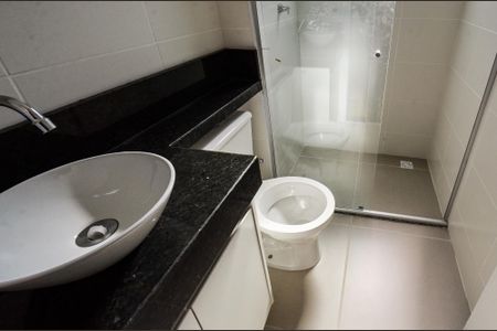 Apartamento para alugar com 45m², 2 quartos e 1 vaga Apartamento para alugar com 45m², 2 quartos e 1 vagaBanheiro