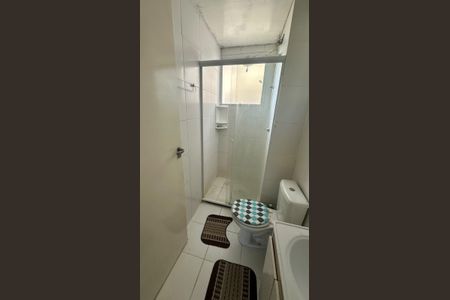 Banheiro de apartamento para alugar com 2 quartos, 42m² em Parque da Matriz, Gravataí