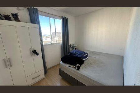 Quarto de apartamento para alugar com 2 quartos, 42m² em Parque da Matriz, Gravataí