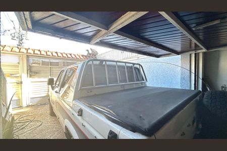 Garagem de casa à venda com 4 quartos, 250m² em Jardim Santa Cecilia, Guarulhos
