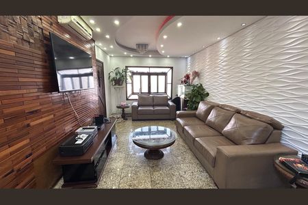 Casa à venda com 4 quartos, 250m² em Jardim Santa Cecilia, Guarulhos