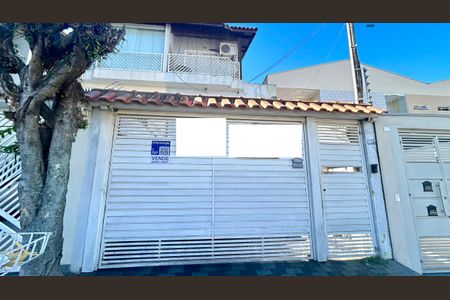 Placa instalada na fachada do imóvel de casa à venda com 4 quartos, 250m² em Jardim Santa Cecilia, Guarulhos