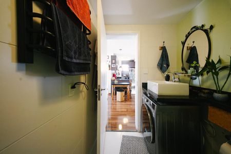 Banheiro de apartamento para alugar com 2 quartos, 47m² em Jardim Santa Teresinha, São Paulo