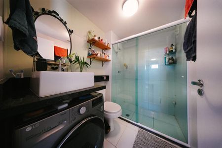Apartamento à venda com 47m², 2 quartos e 1 vaga Apartamento à venda com 47m², 2 quartos e 1 vagaBanheiro