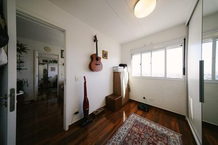 Quarto 2 de apartamento para alugar com 2 quartos, 47m² em Jardim Santa Teresinha, São Paulo