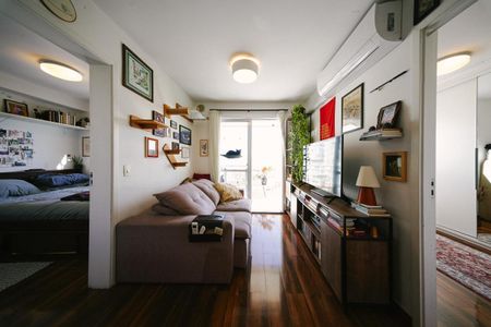 Apartamento à venda com 47m², 2 quartos e 1 vaga Apartamento à venda com 47m², 2 quartos e 1 vagaSala