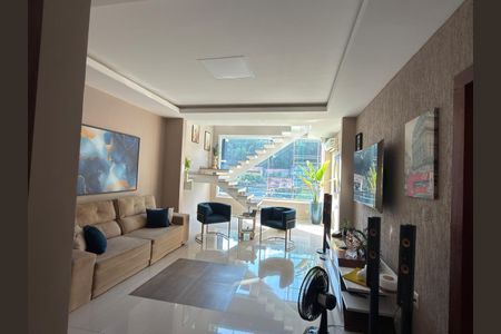 Casa à venda com 4 quartos, 750m² em Taquara, Rio de Janeiro