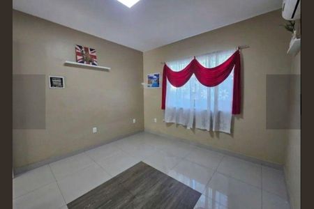 Casa à venda com 4 quartos, 750m² em Taquara, Rio de Janeiro