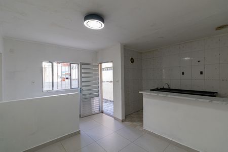 Sala e Cozinha  de casa para alugar com 1 quarto, 60m² em Cangaiba, São Paulo