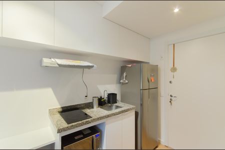 Cozinha de kitnet/studio à venda com 1 quarto, 25m² em Liberdade, São Paulo