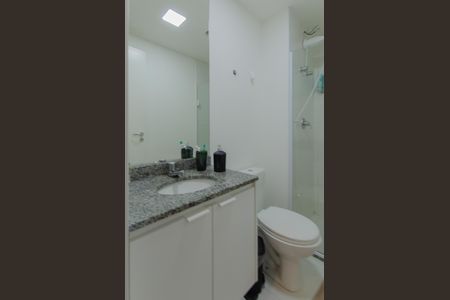 Banheiro de kitnet/studio à venda com 1 quarto, 25m² em Liberdade, São Paulo